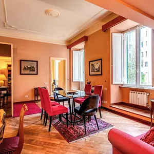 exclusive-renovated-flat-by-the-vatican.it-romehotels.com/